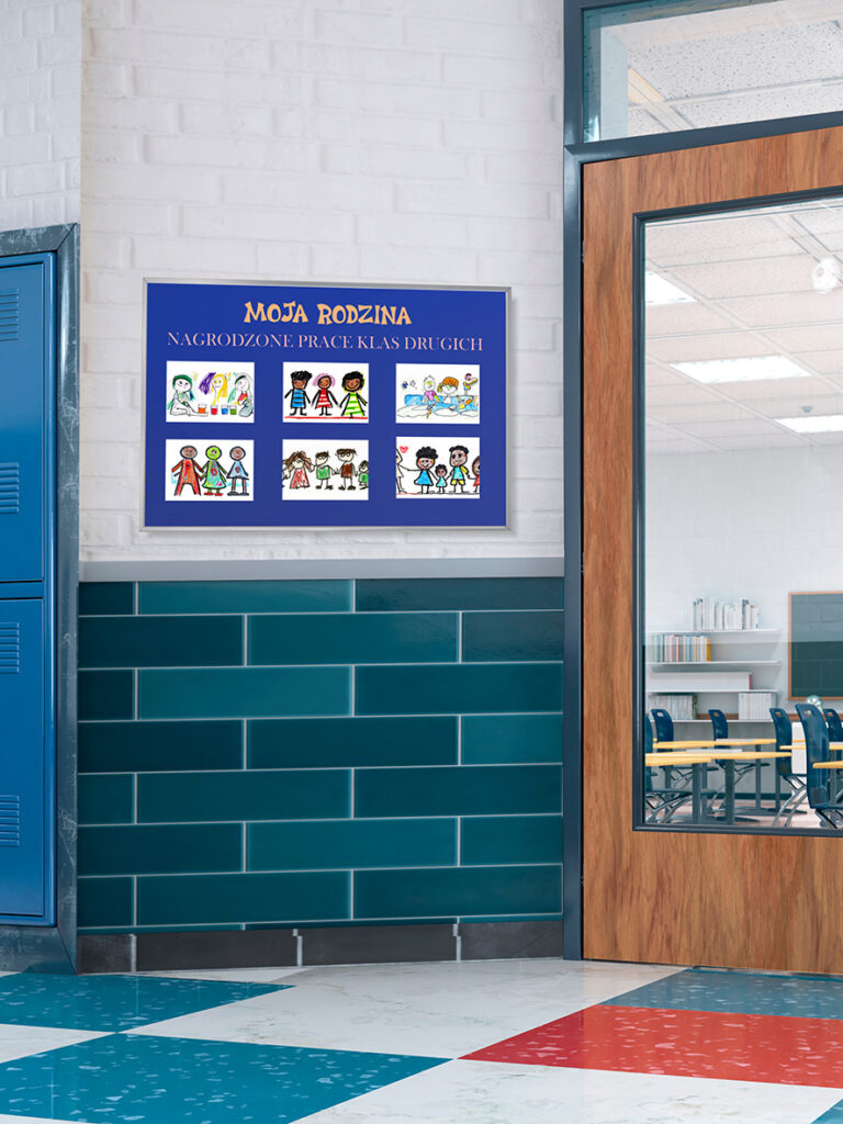 Szafirowa tablica tekstylna 40x30 cm w ramie aluminiowej w szkole